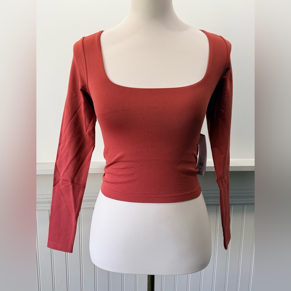 Spiritual Gangster Square Neck Seamless Top XS/S NWT Built-In Bra Stretch Crop